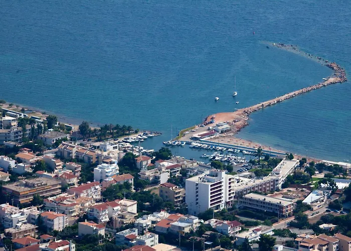 Thomas Beach Hotel